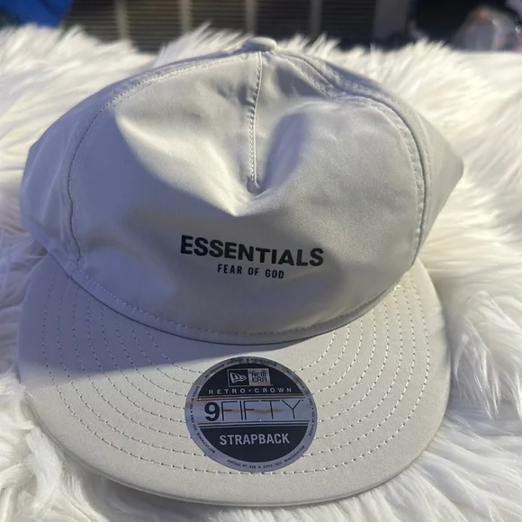 Fear of God x Era Moonstruck Off White Cap Hat Fear of God Essentials RC A-Frame Hat Moonstruck – Story  main image 3